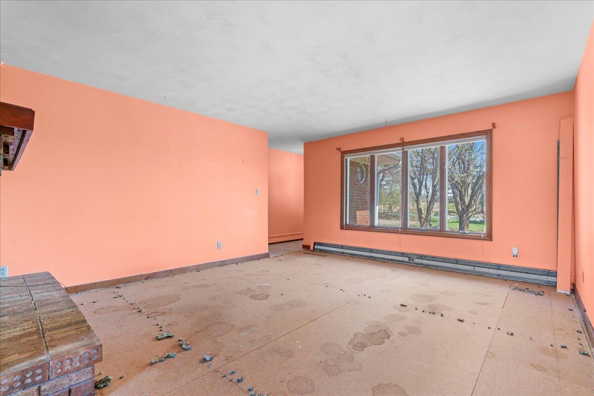 16170 Wacousta Road Grand Ledge, MI 48837 - Photo 25 of 56 32-Media Jett - 31