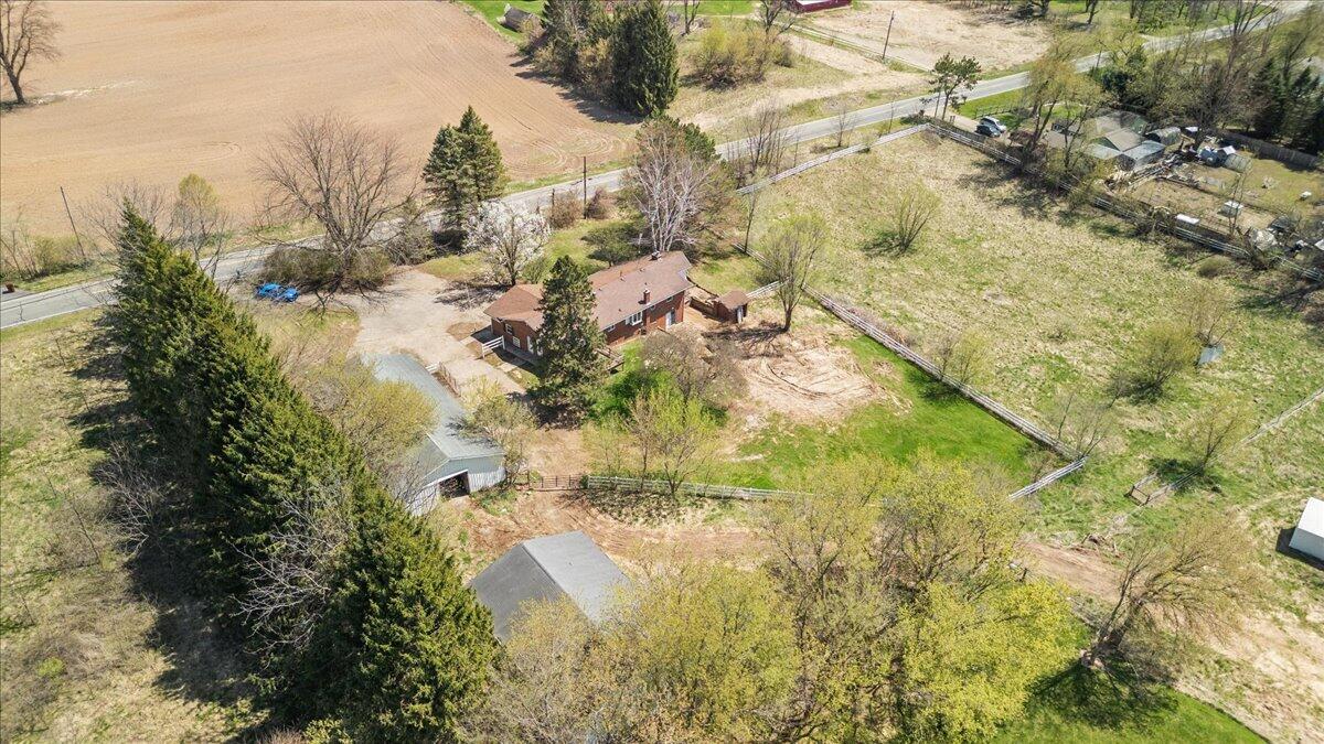 16170 Wacousta Road Grand Ledge, MI 48837 - Photo 44 of 56 08-Media Jett - 04