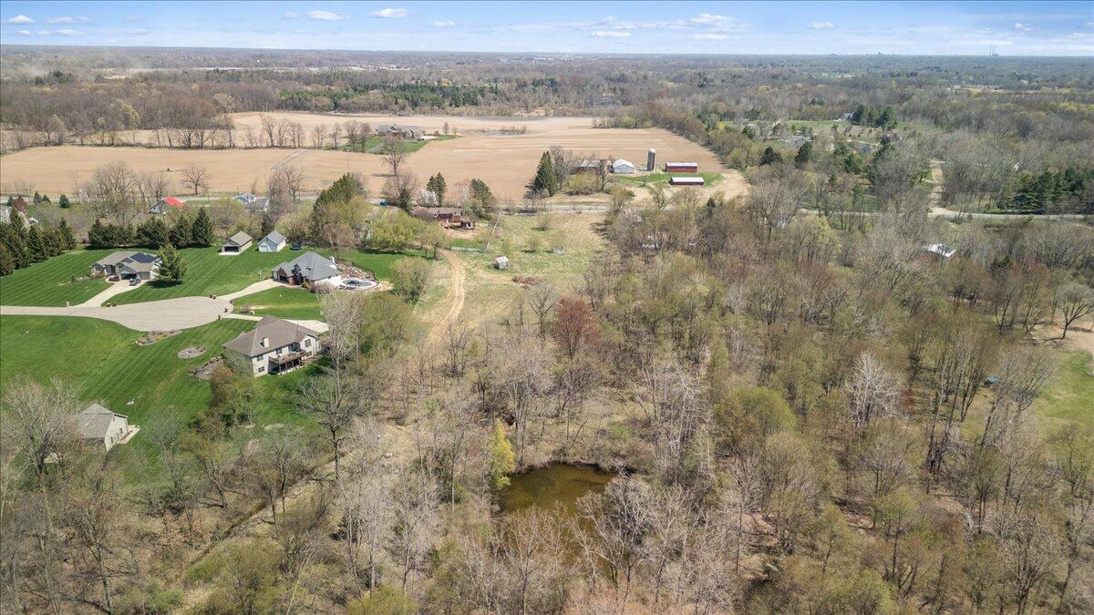16170 Wacousta Road Grand Ledge, MI 48837 - Photo 46 of 56 06-Media Jett - 02