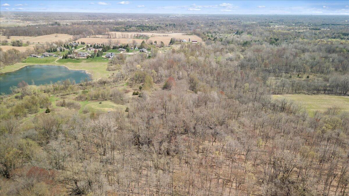 16170 Wacousta Road Grand Ledge, MI 48837 - Photo 49 of 56 14-Media Jett - 11