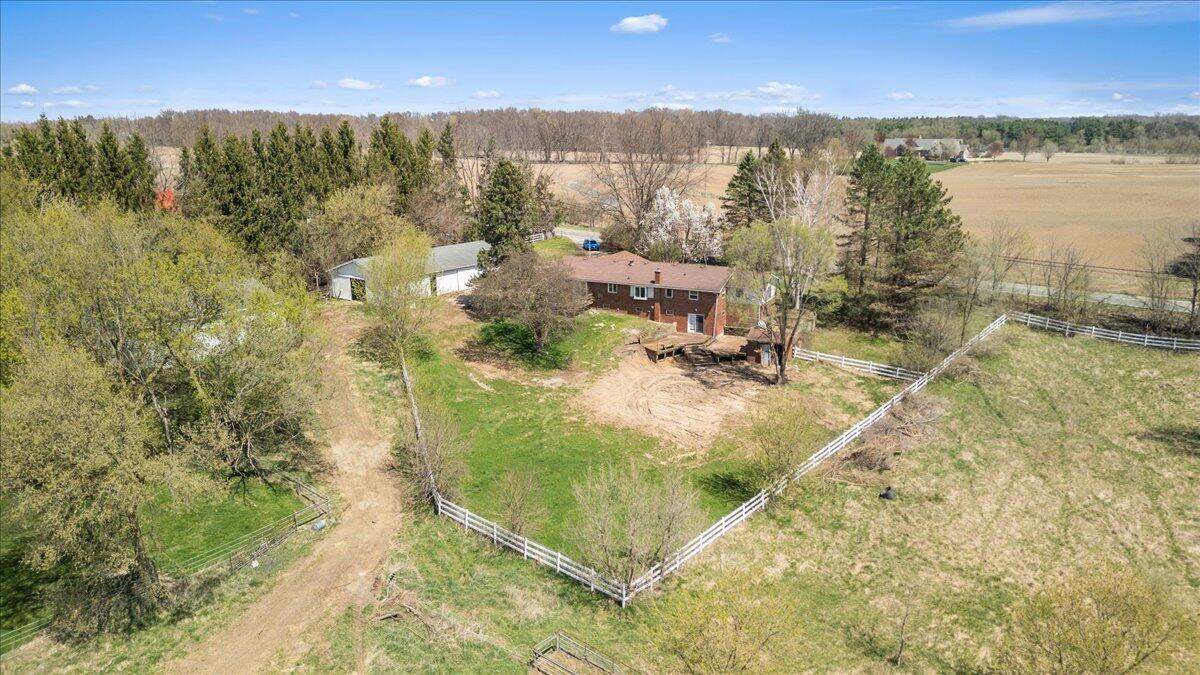 16170 Wacousta Road Grand Ledge, MI 48837 - Photo 54 of 56 11-Media Jett - 07