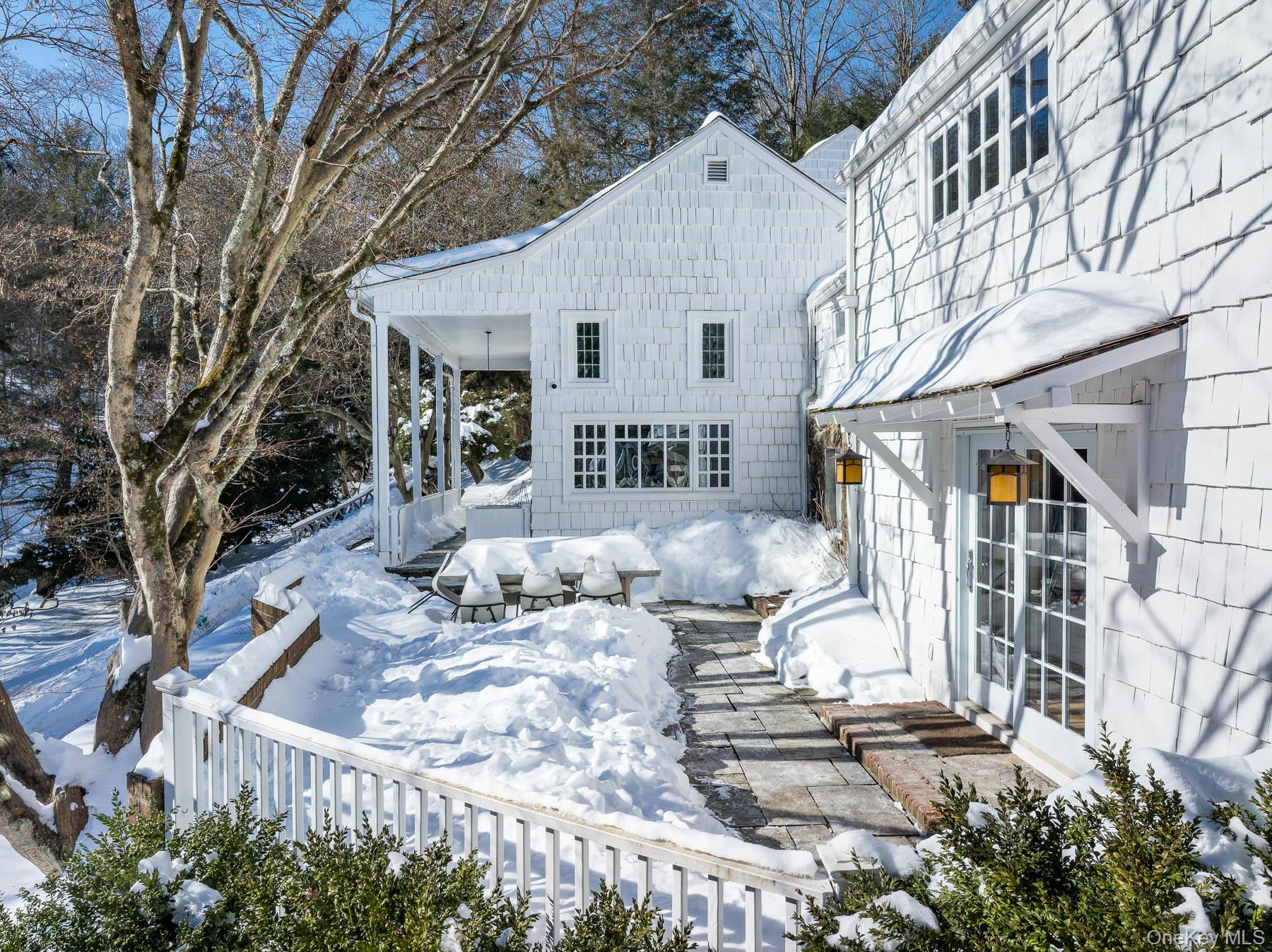 291 Roaring Brook Road Chappaqua, NY 10514 - Photo 25 of 31