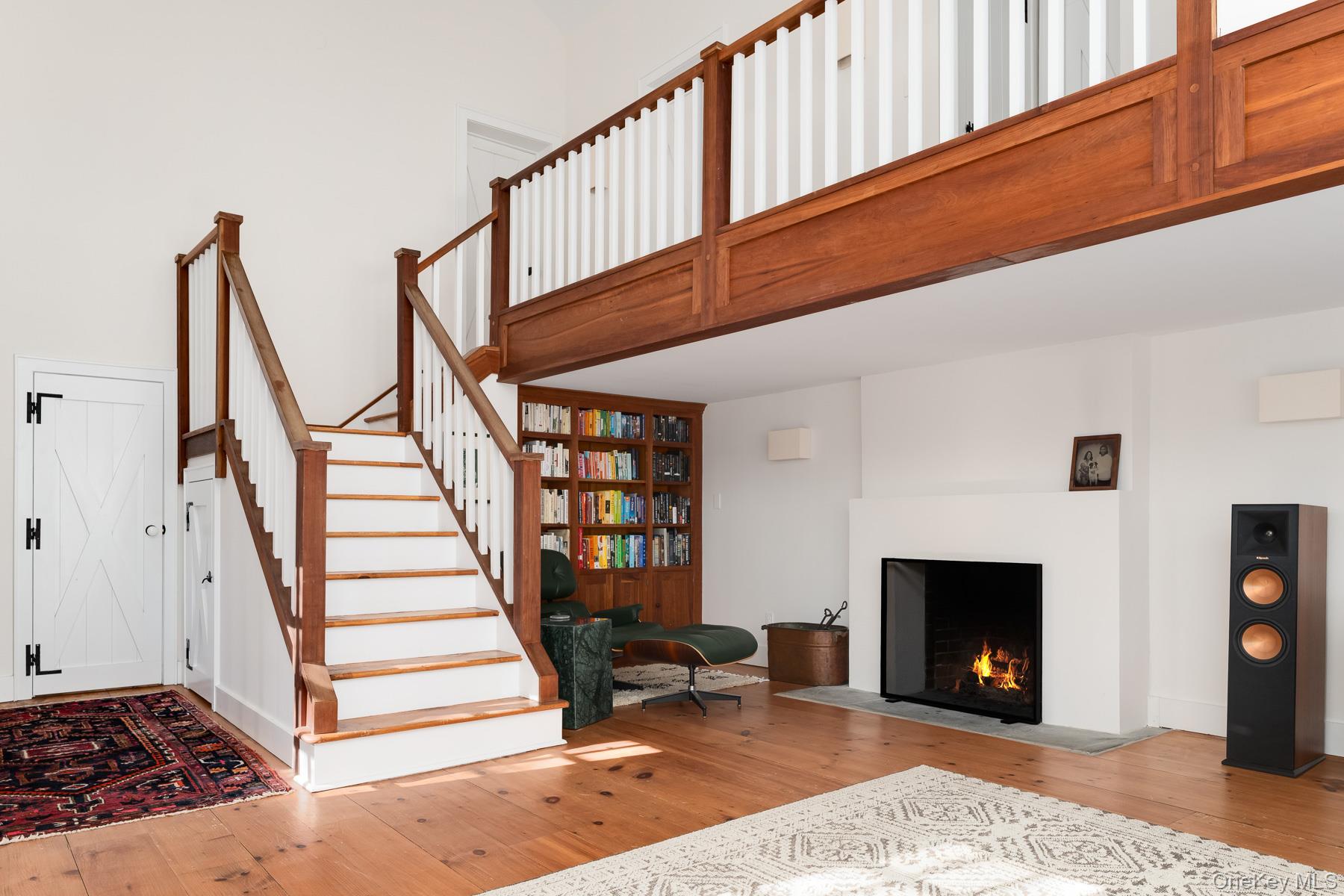 291 Roaring Brook Road Chappaqua, NY 10514 - Photo 3 of 31