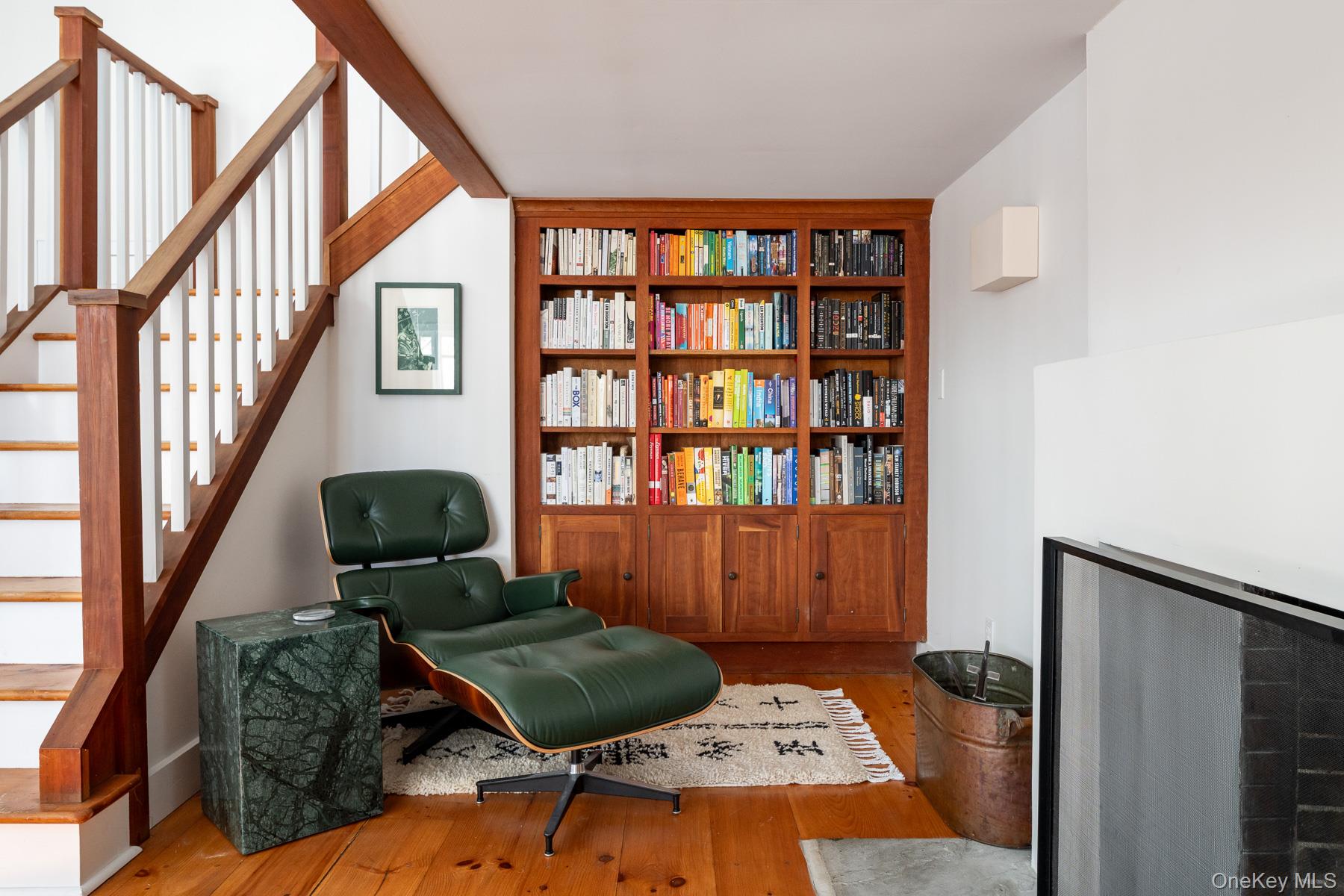 291 Roaring Brook Road Chappaqua, NY 10514 - Photo 4 of 31