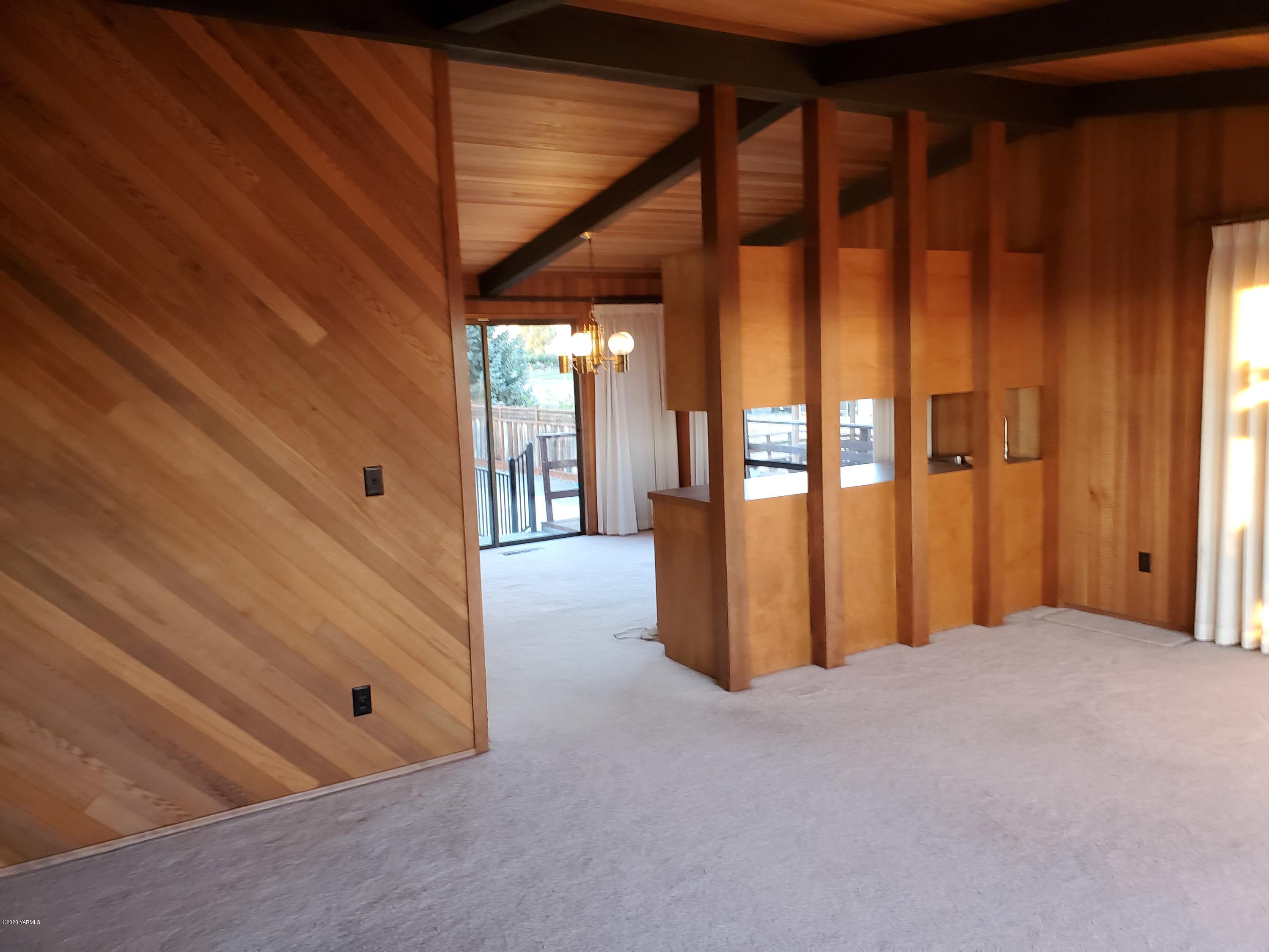 480 Pomona Heights Road Yakima, WA 98901 - Photo 30 of 39 a view of an empty room