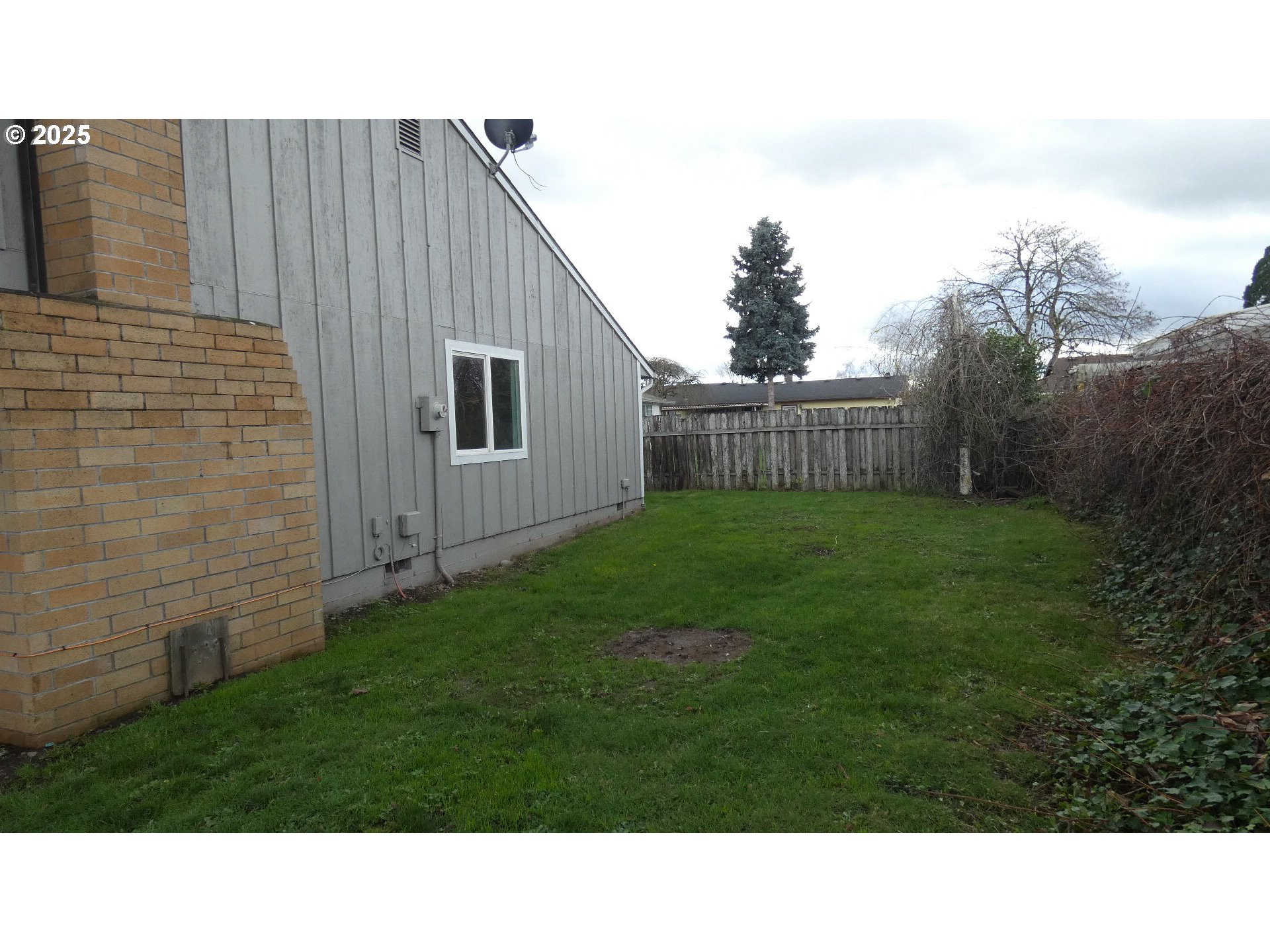 1123 E Street Independence, OR 97351 - Photo 3 of 10