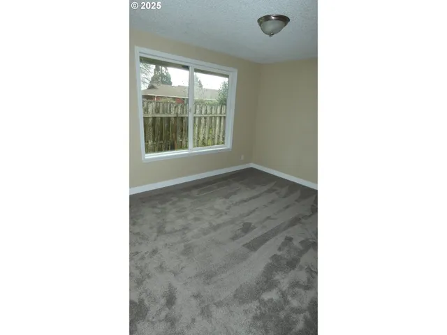 $420,000 | 1123 E Street, Independence, OR 97351