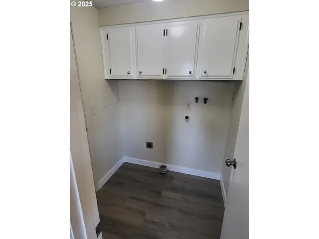 $420,000 | 1123 E Street, Independence, OR 97351