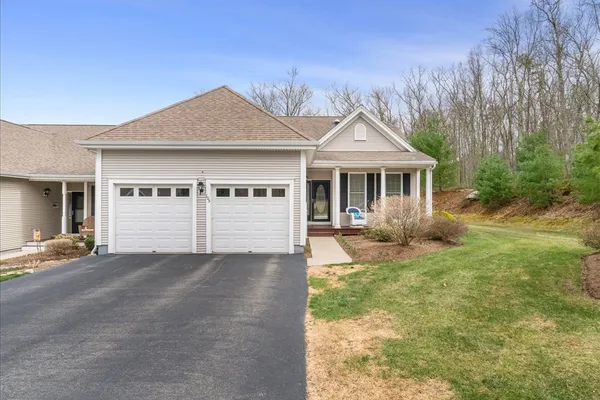 $558,900 | 105 Taft Hill Lane, Unit 105, Uxbridge, MA 01569