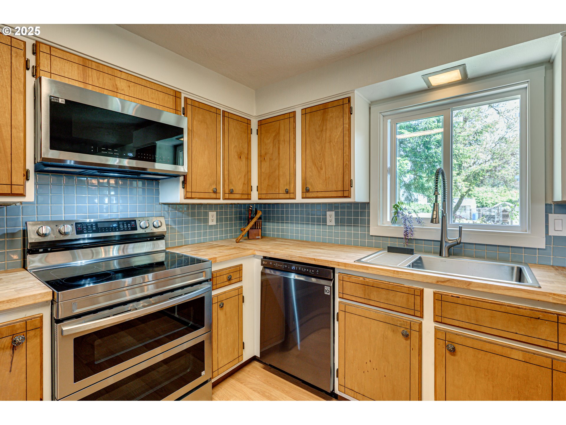 200 Roberson Road Woodland, WA 98674 - Photo 7 of 33 Gallery Image 7