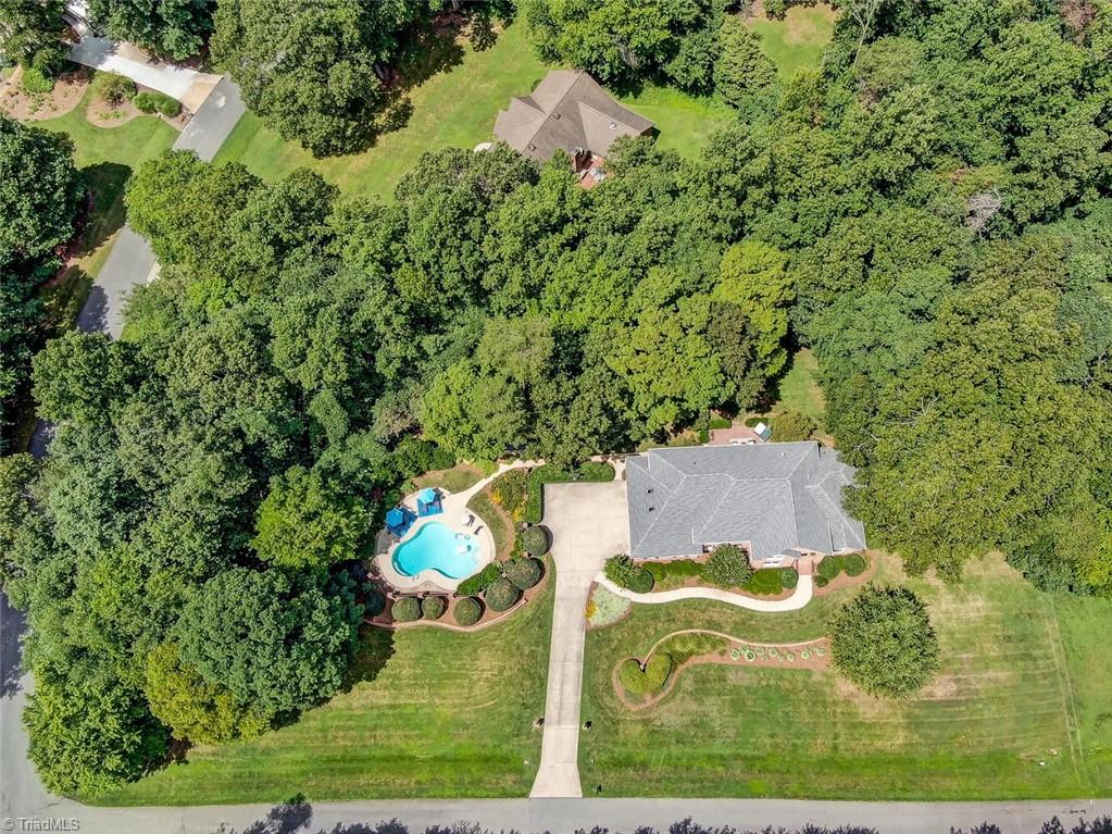 6601 Stonecroft Drive Oak Ridge, NC 27310 - Photo 3 of 48