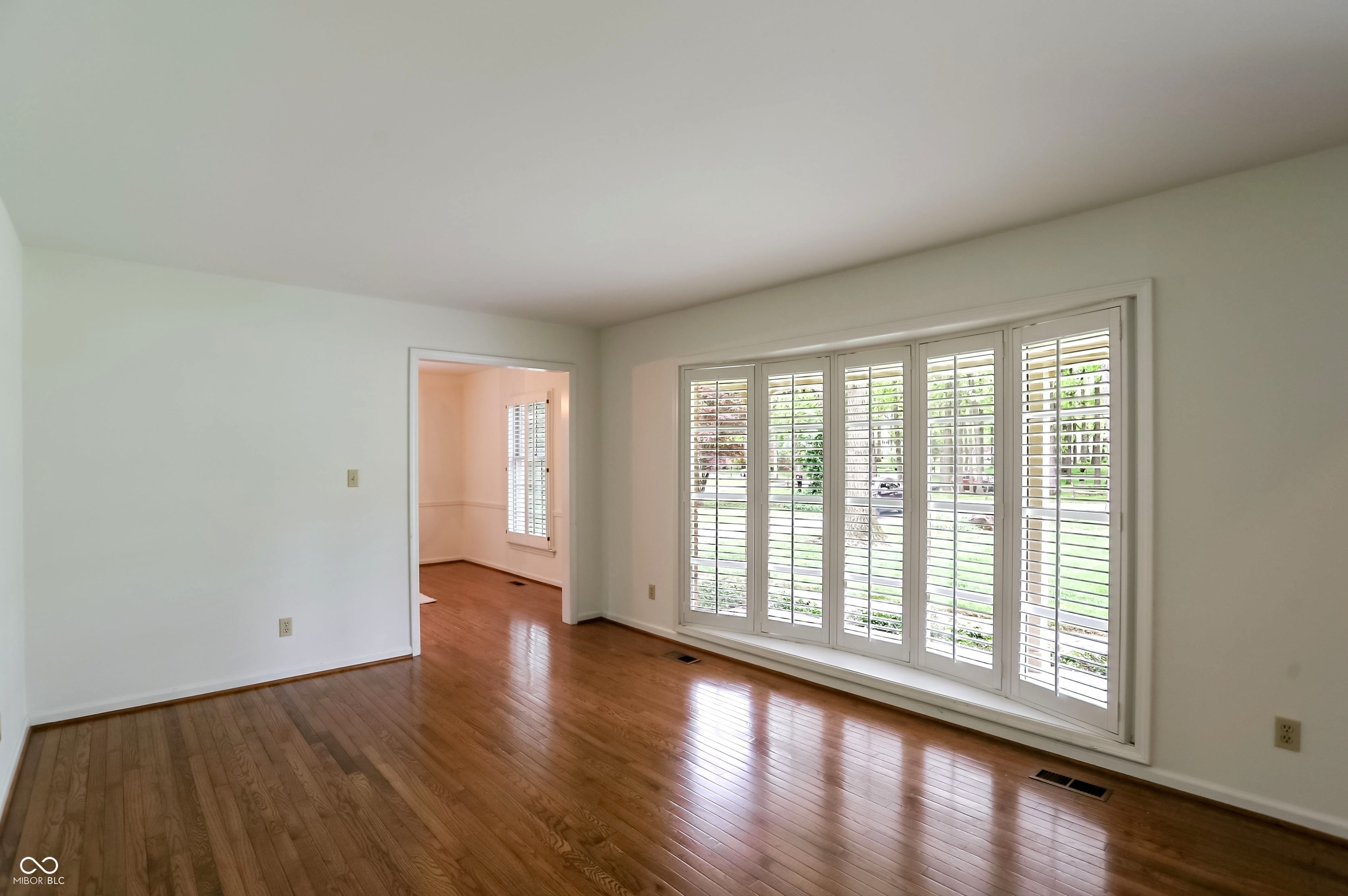 7363 Johnson Road Indianapolis, IN 46250 - Photo 8 of 77