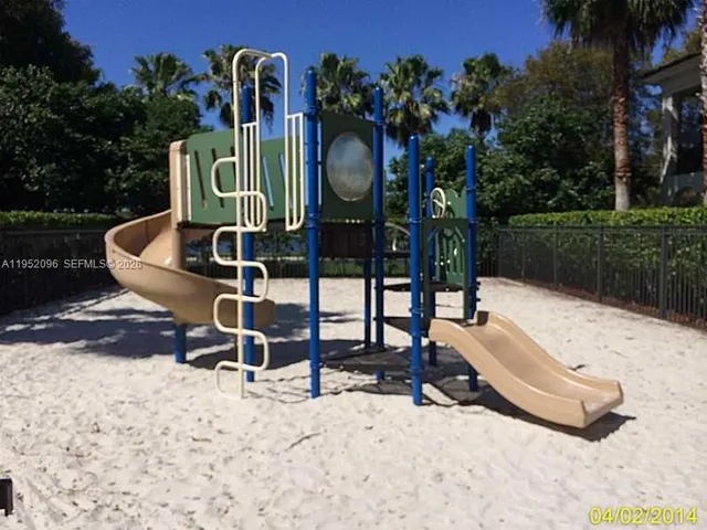 a view of entryway and hall