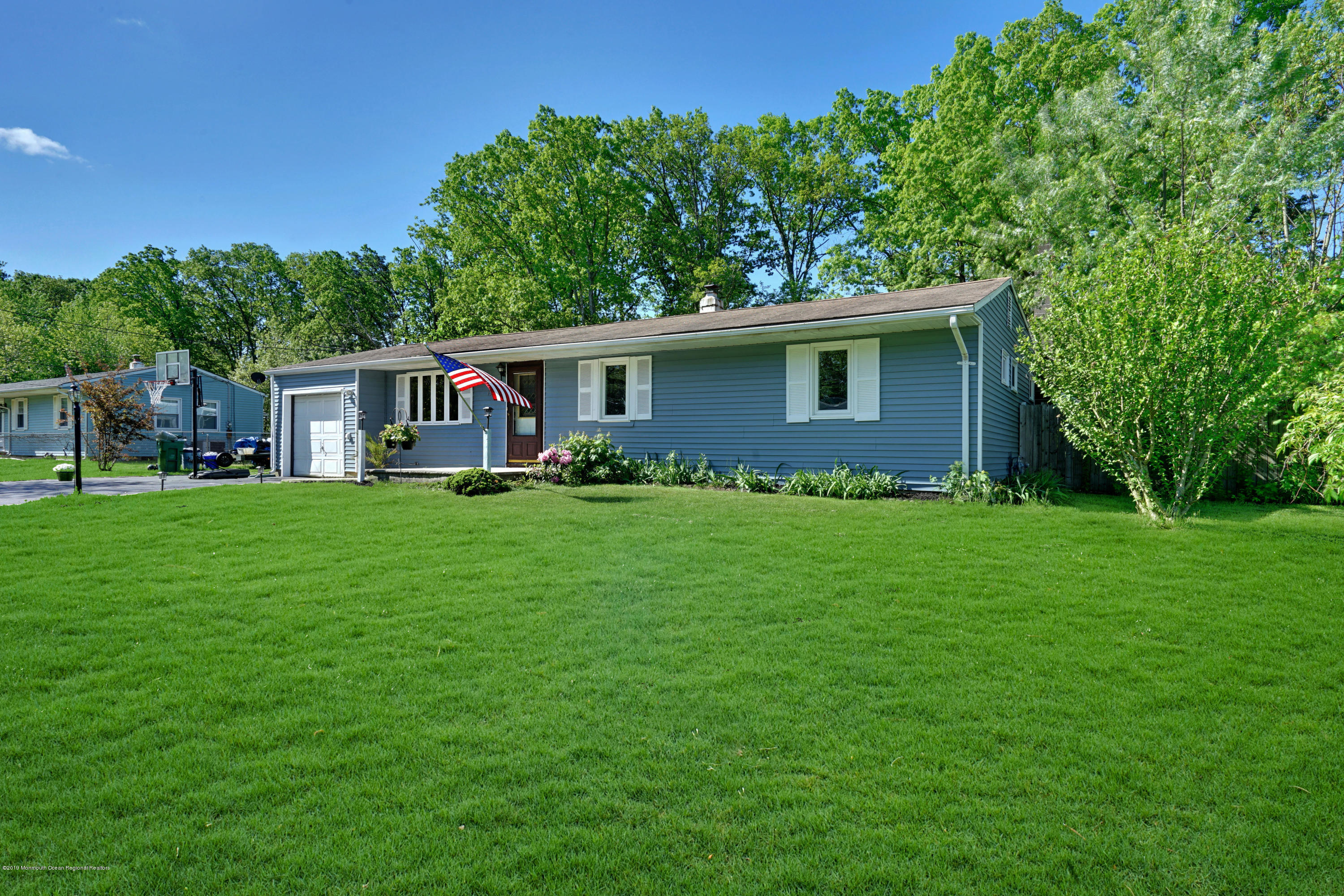13 Redwood Road Howell, NJ 07731 - Photo 1 of 37 002_dsc09218-dsc09222_1