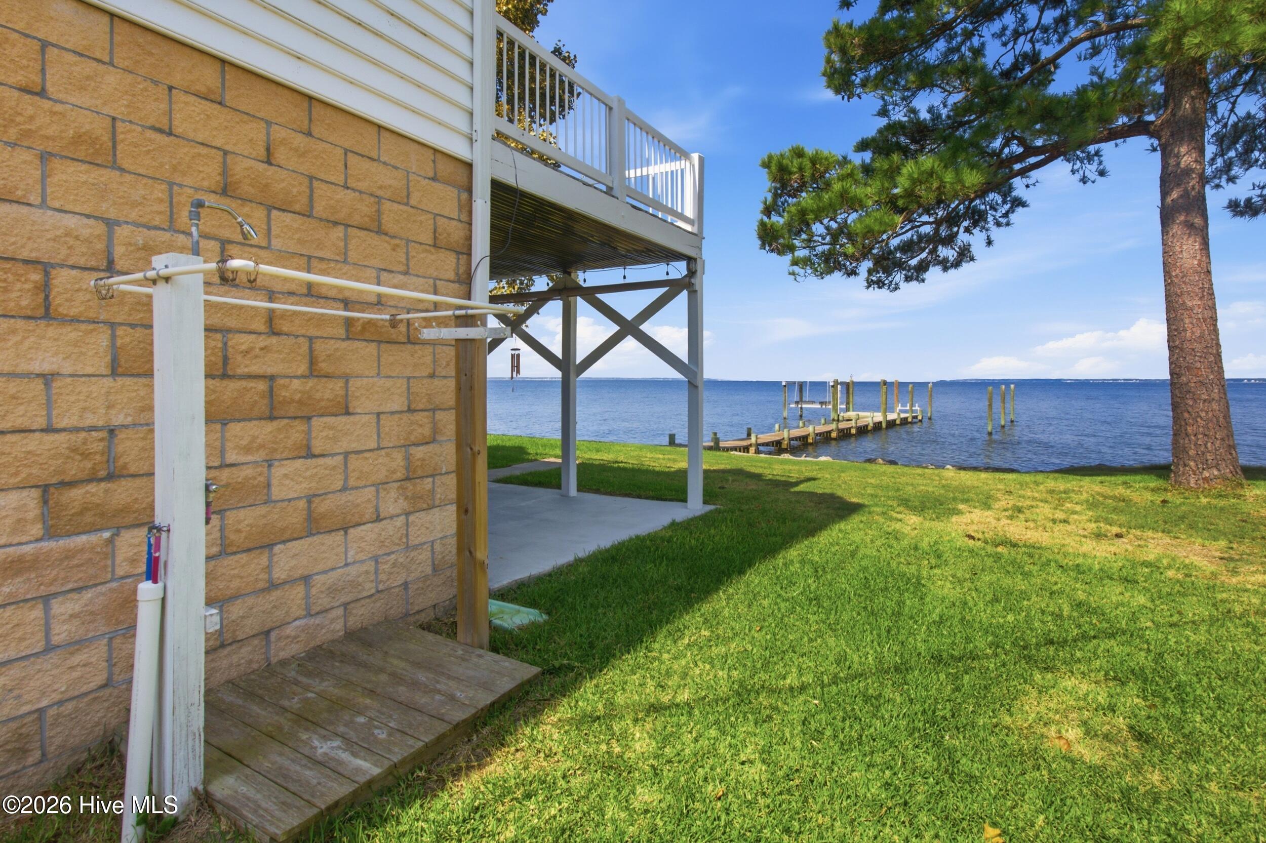 144 Great Neck Road Havelock, NC 28532 - Photo 12 of 46 Outdoor Shower!!!