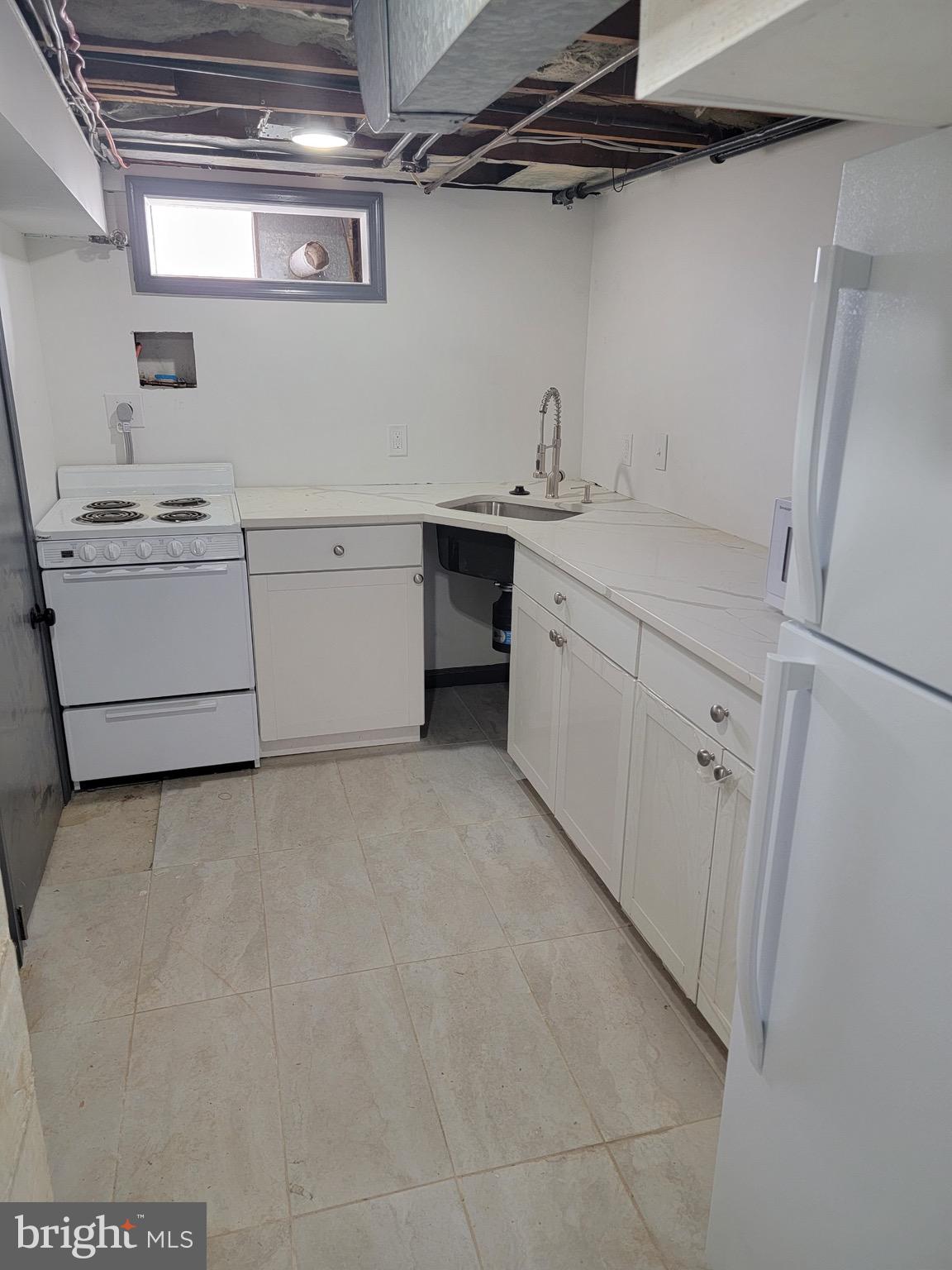 1116 Gleneagle Road Baltimore, MD 21239 - Photo 4 of 54