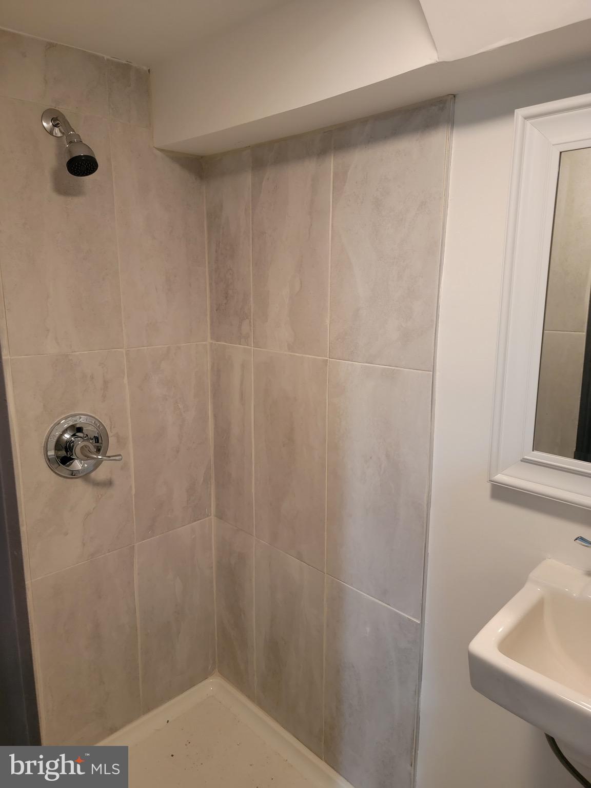 1116 Gleneagle Road Baltimore, MD 21239 - Photo 7 of 54