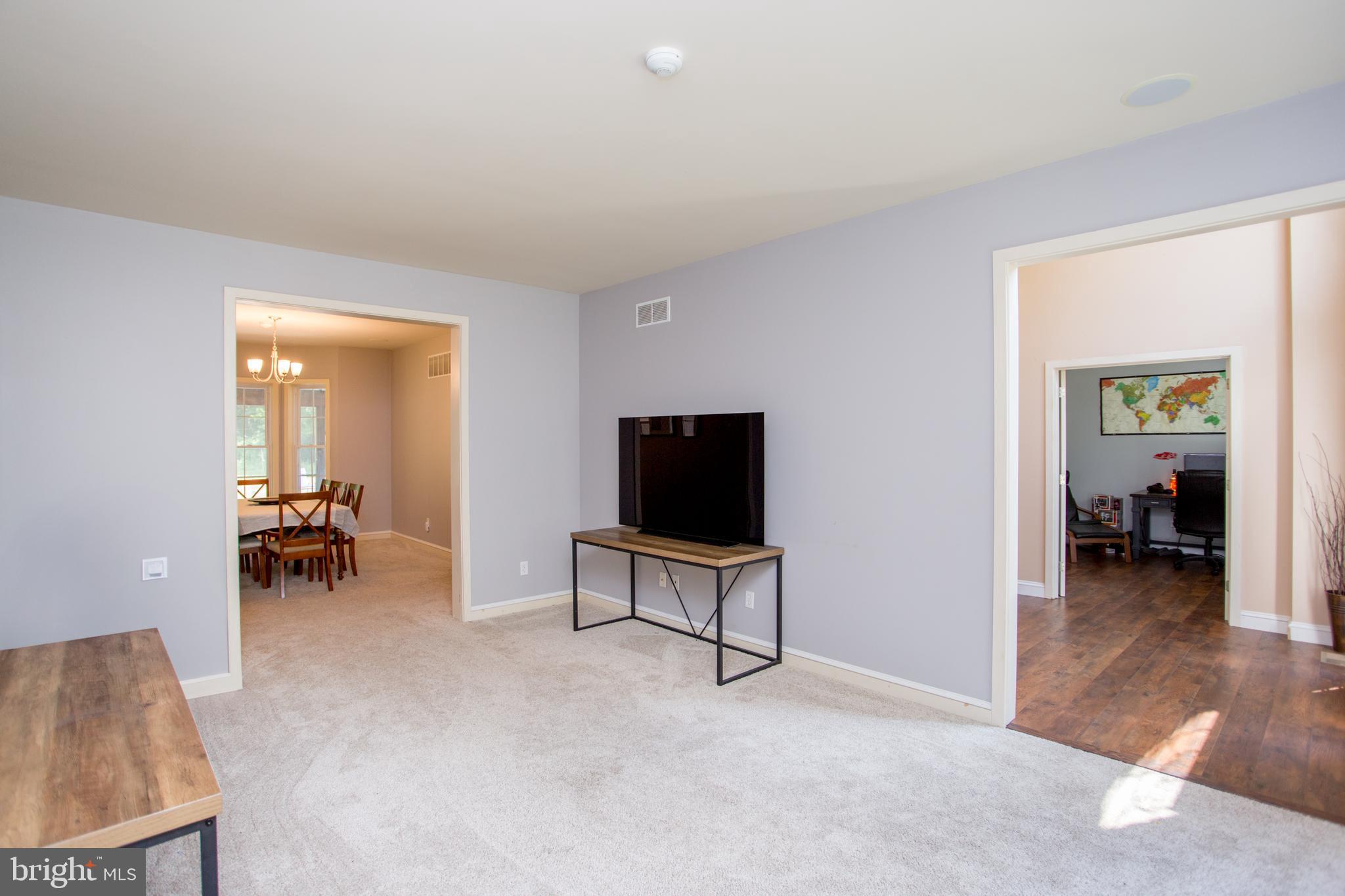 195 South Shady Retreat Road Doylestown, PA 18901 - Photo 8 of 53 Living Room