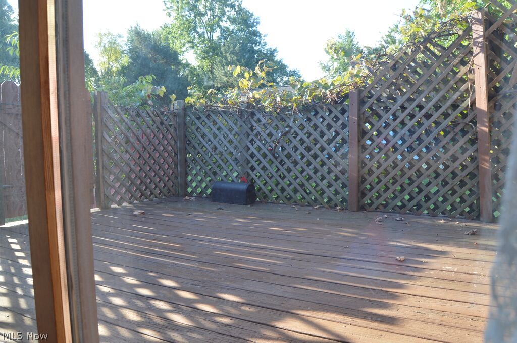 7287 York Road Parma, OH 44130 - Photo 19 of 25