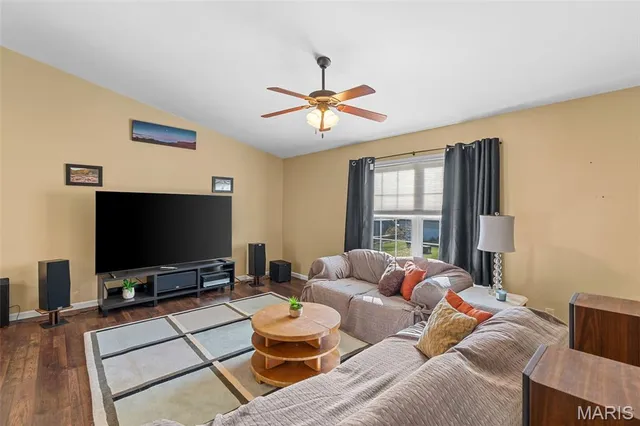 $245,000 | 711 Sawyer Lane, New Haven, MO 63068