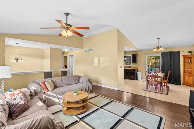 $245,000 | 711 Sawyer Lane, New Haven, MO 63068