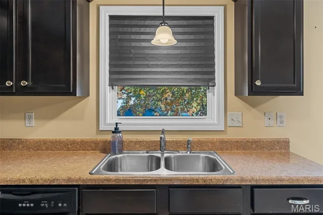 $245,000 | 711 Sawyer Lane, New Haven, MO 63068