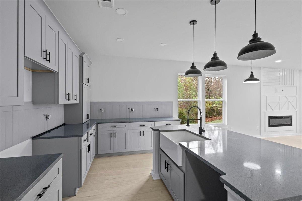 141 North Lee Street Chesnee, SC 29323 - Photo 6 of 31