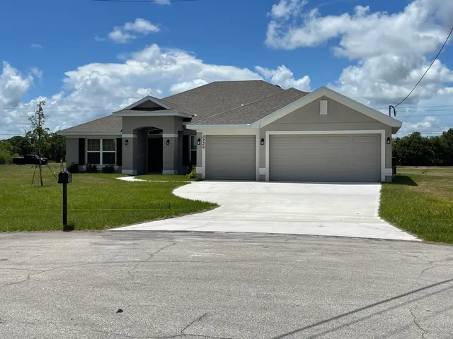$3,200 | 5236 Northwest Iredell Street, Port St. Lucie, FL 34986