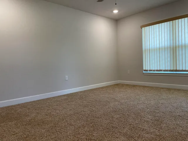 $3,200 | 5236 Northwest Iredell Street, Port St. Lucie, FL 34986