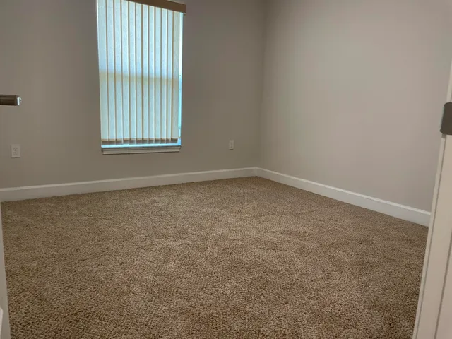 $3,200 | 5236 Northwest Iredell Street, Port St. Lucie, FL 34986