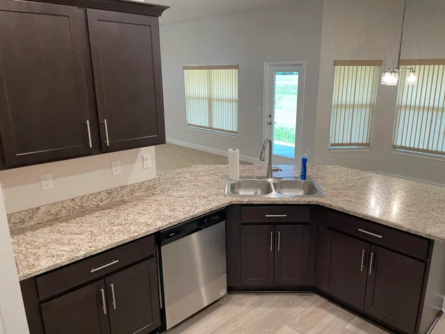 $3,200 | 5236 Northwest Iredell Street, Port St. Lucie, FL 34986