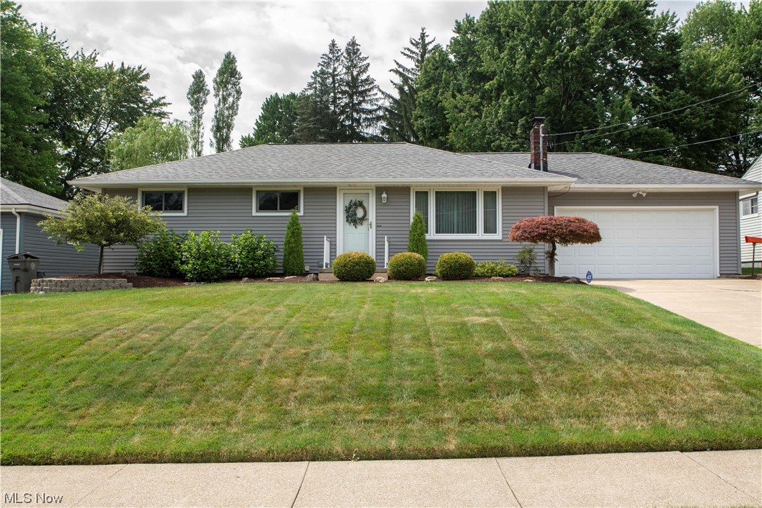 885 Bears Den Road Youngstown, OH 44511 - Photo 1 of 26 Front of home, beautifully landscaped
