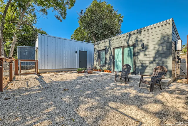 $1,550 | 1008 Dawson Street, San Antonio, TX 78202