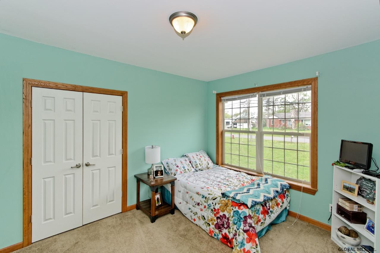 44 A Colonial Road Stillwater, NY 12170 - Photo 21 of 29 Photo 23