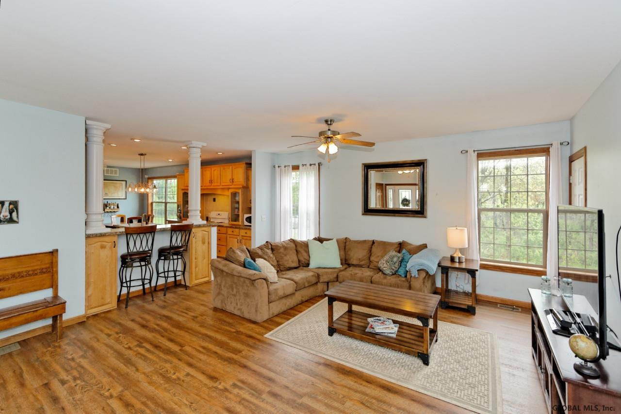 44 A Colonial Road Stillwater, NY 12170 - Photo 9 of 29 Photo 11