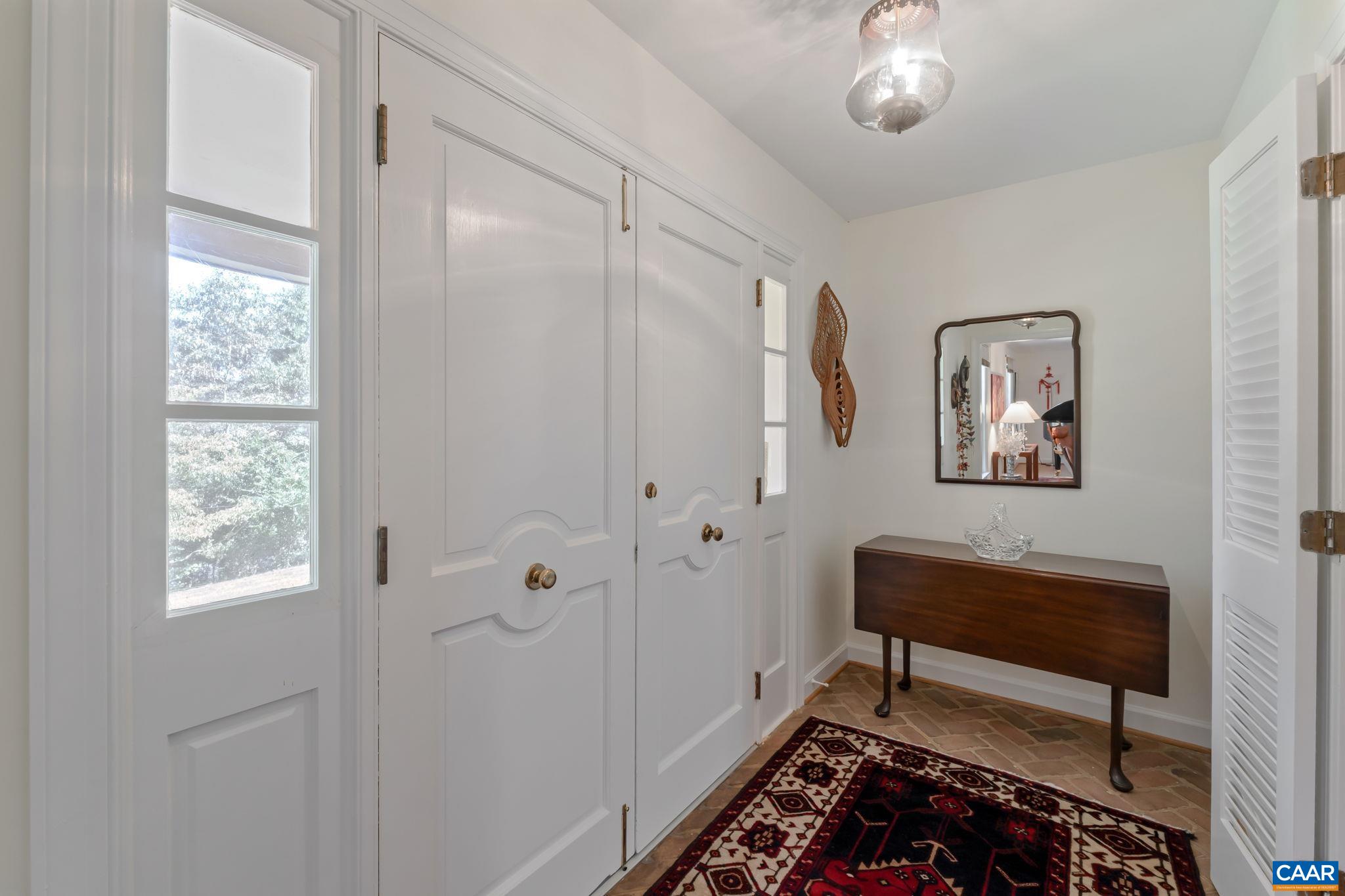 311 Gloucester Road Charlottesville, VA 22901 - Photo 7 of 55