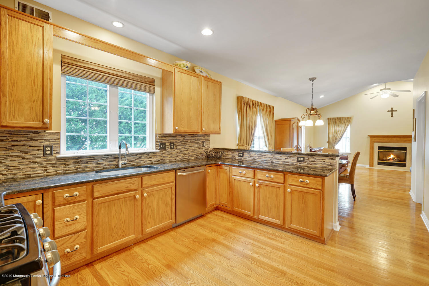 9 Gristmill Road Howell, NJ 07731 - Photo 11 of 50 9 Gristmill Rd Howell NJ 07731-large-068