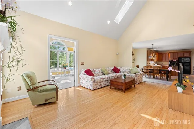 $1,499,500 | 7 Camas Court, Plainsboro, NJ 08536