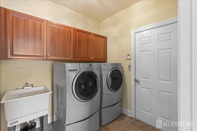 $1,499,500 | 7 Camas Court, Plainsboro, NJ 08536