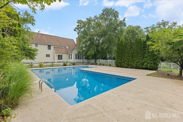 $1,499,500 | 7 Camas Court, Plainsboro, NJ 08536
