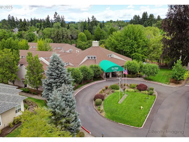 $219,000 | 13775 Southwest Scholls Ferry Road, Unit 205, Beaverton, OR 97008