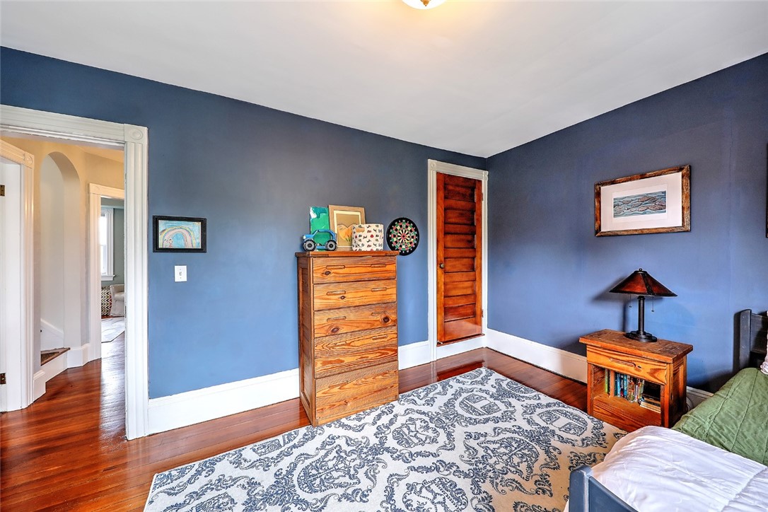 54 Strathmore Road Cranston, RI 02905 - Photo 23 of 50