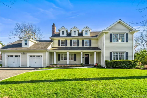 $1,698,000 | 12 Whitehall Road, Rockville Centre, NY 11570