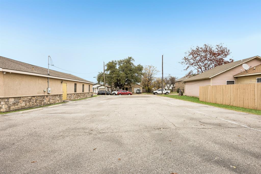 1734 Nomas Street Dallas, TX 75212 - Photo 6 of 6