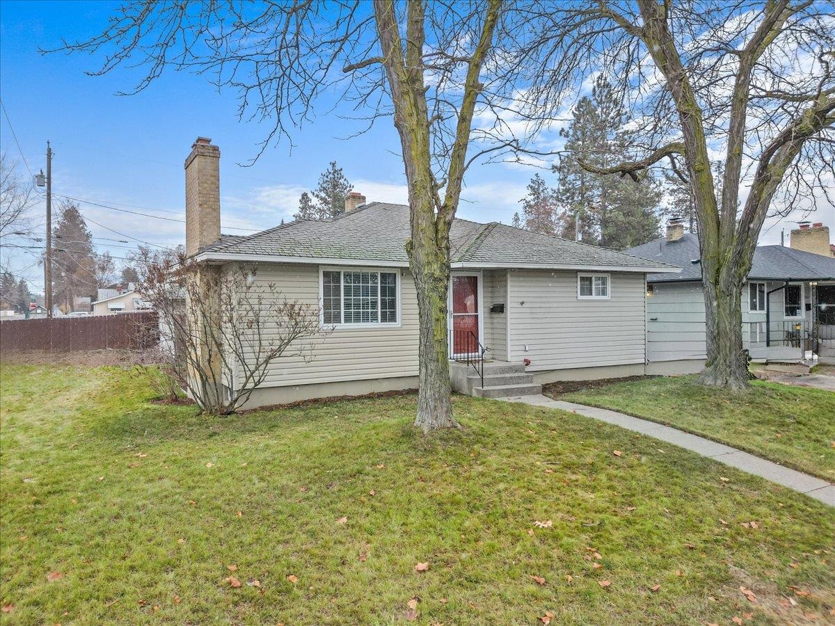 5028 North Ash Street Spokane, WA 99205 - Photo 2 of 36
