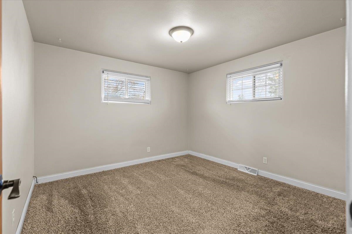 5028 North Ash Street Spokane, WA 99205 - Photo 10 of 36