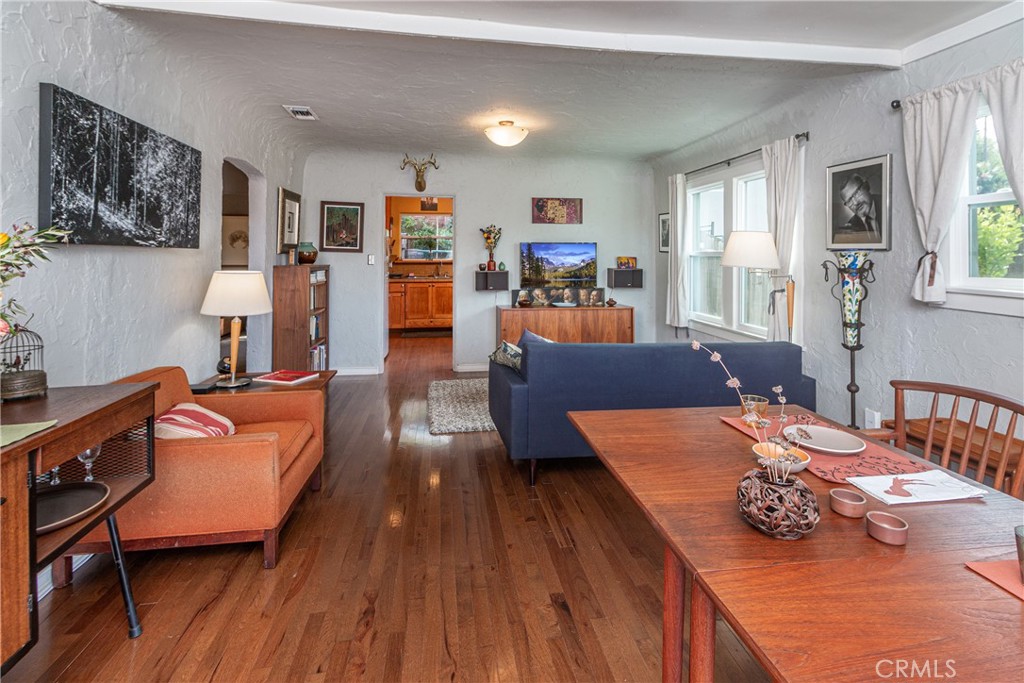 723 Isabel Street Los Angeles, CA 90065 - Photo 13 of 39