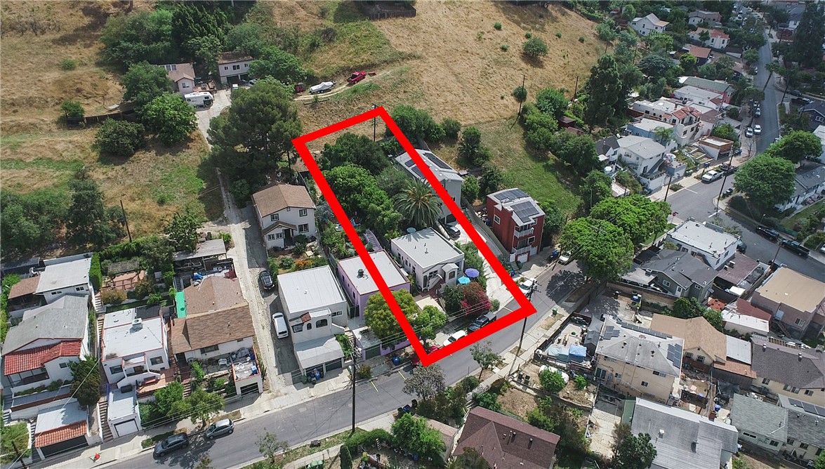 723 Isabel Street Los Angeles, CA 90065 - Photo 8 of 39