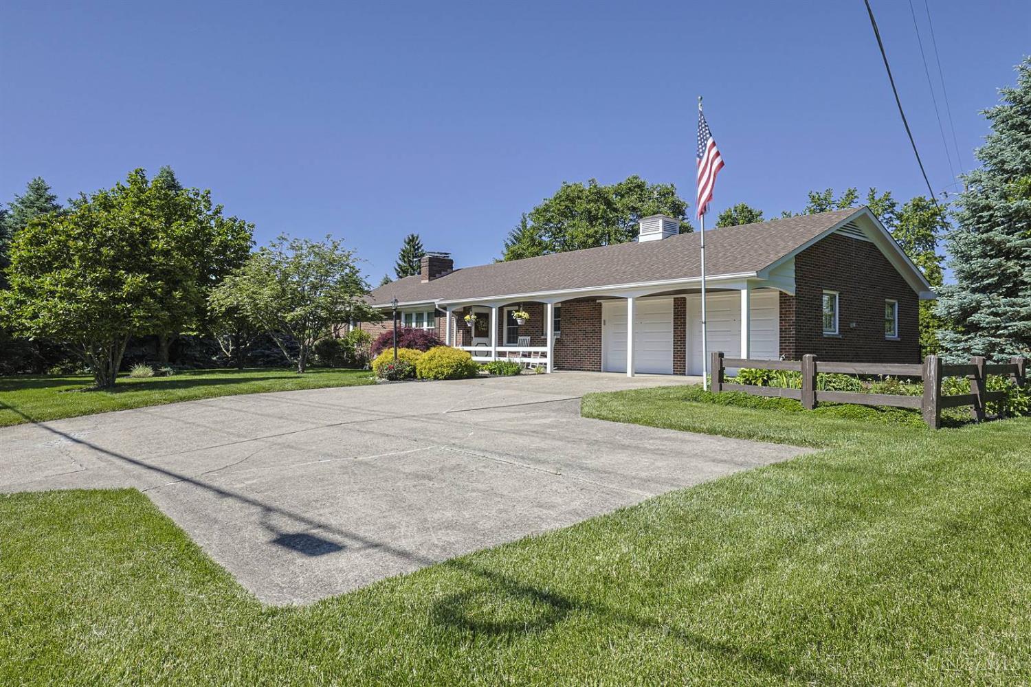 8161 Cox Road West Chester, OH 45069 - Photo 3 of 49 Gallery Image 3
