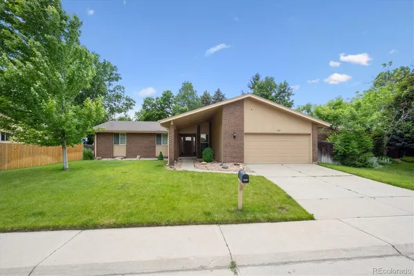 $835,000 | 1843 South Pierson Court, Lakewood, CO 80232